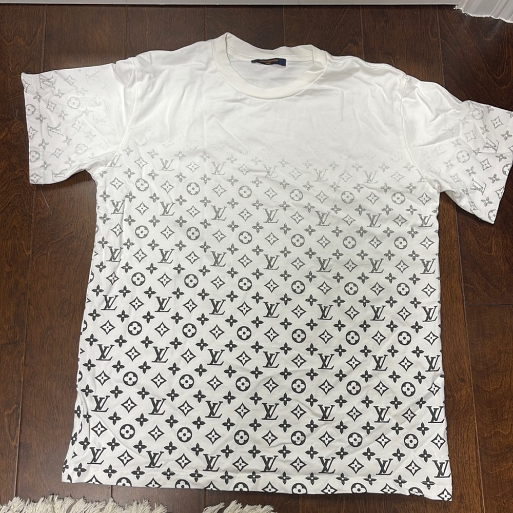 Louis Vuitton White and Black Monogram Short Sleeve Tee